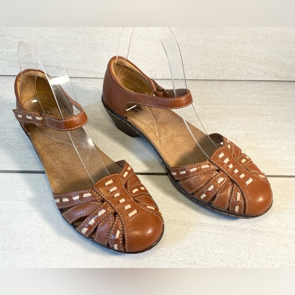 Clarks sandals